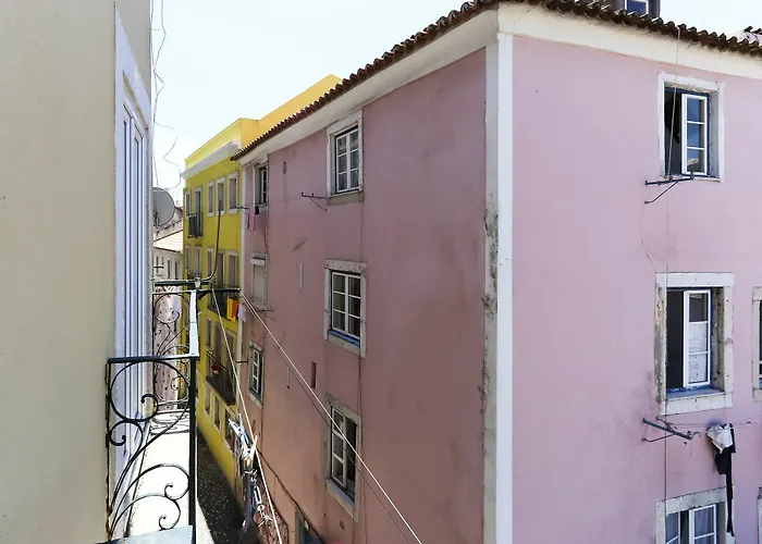 Διαμέρισμα Typical Mouraria By Homing *