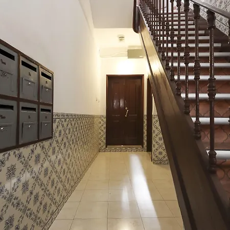 דירה Typical Mouraria By Homing ליסבון
