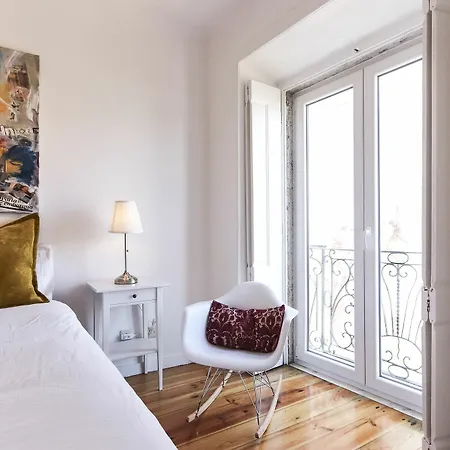 Apartman Typical Mouraria By Homing
