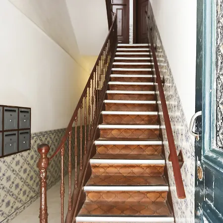 Typical Mouraria By Homing Apartman